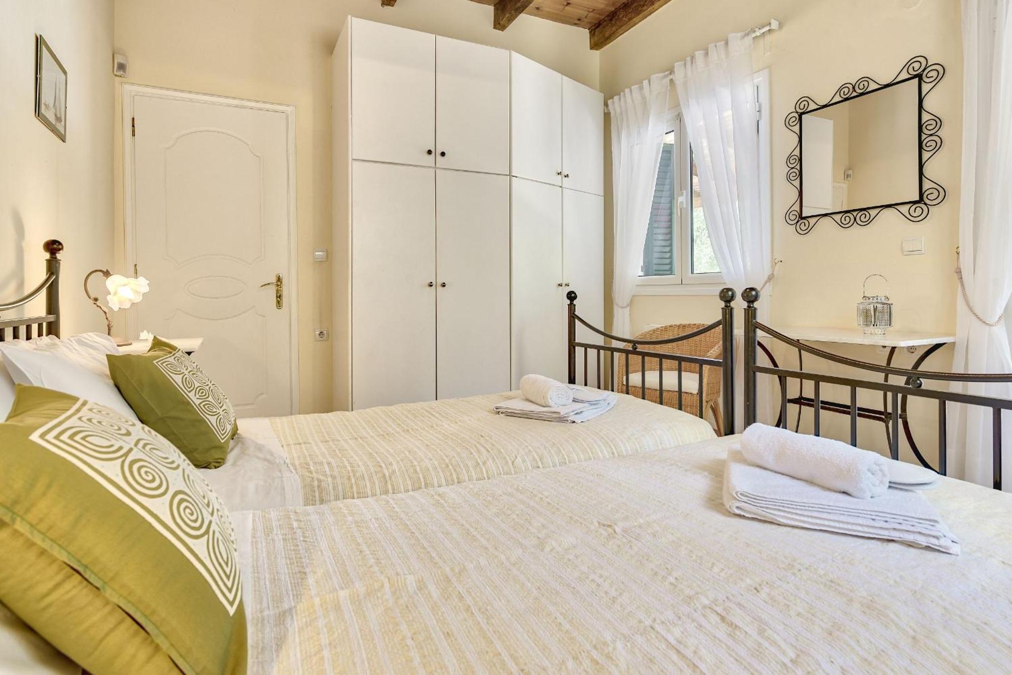 טרגקי Olivegrove Villa - Nestled In Olive Trees With Private Pool, By Zantewize מראה חיצוני תמונה